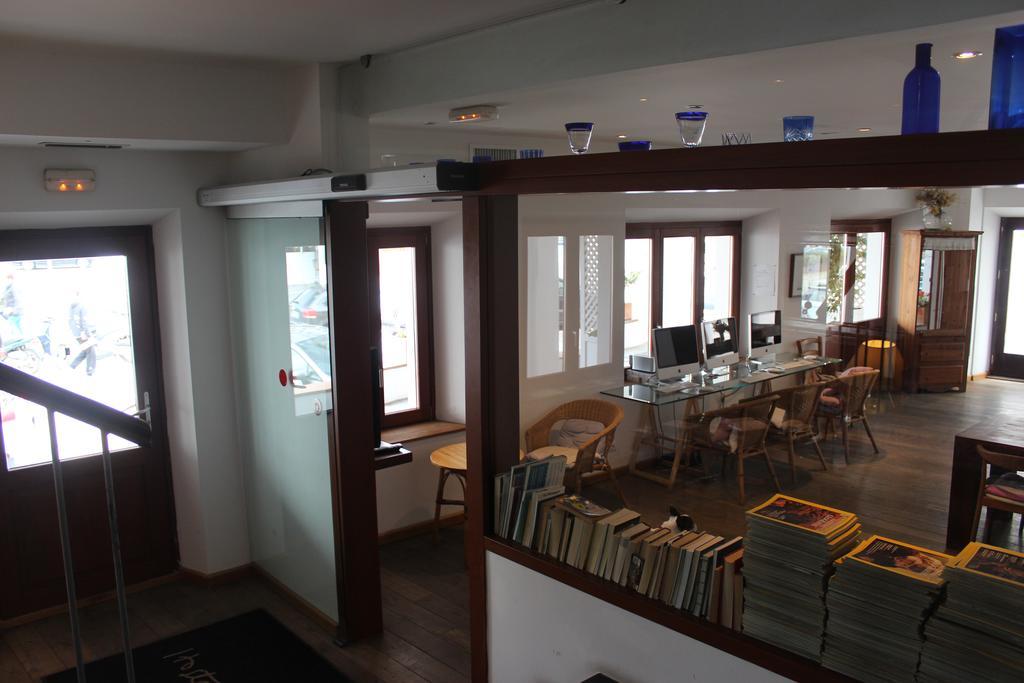 Hostal Cristina 카다케스 외부 사진